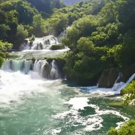 Apartamento Dalmatian Coast W/ Garden & Sea View, Near - Moments F Zadar