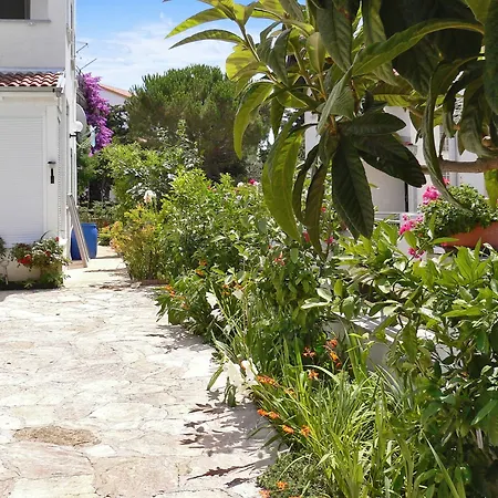 Apartamento Dalmatian Coast W/ Garden & Sea View, Near - Moments F Zadar